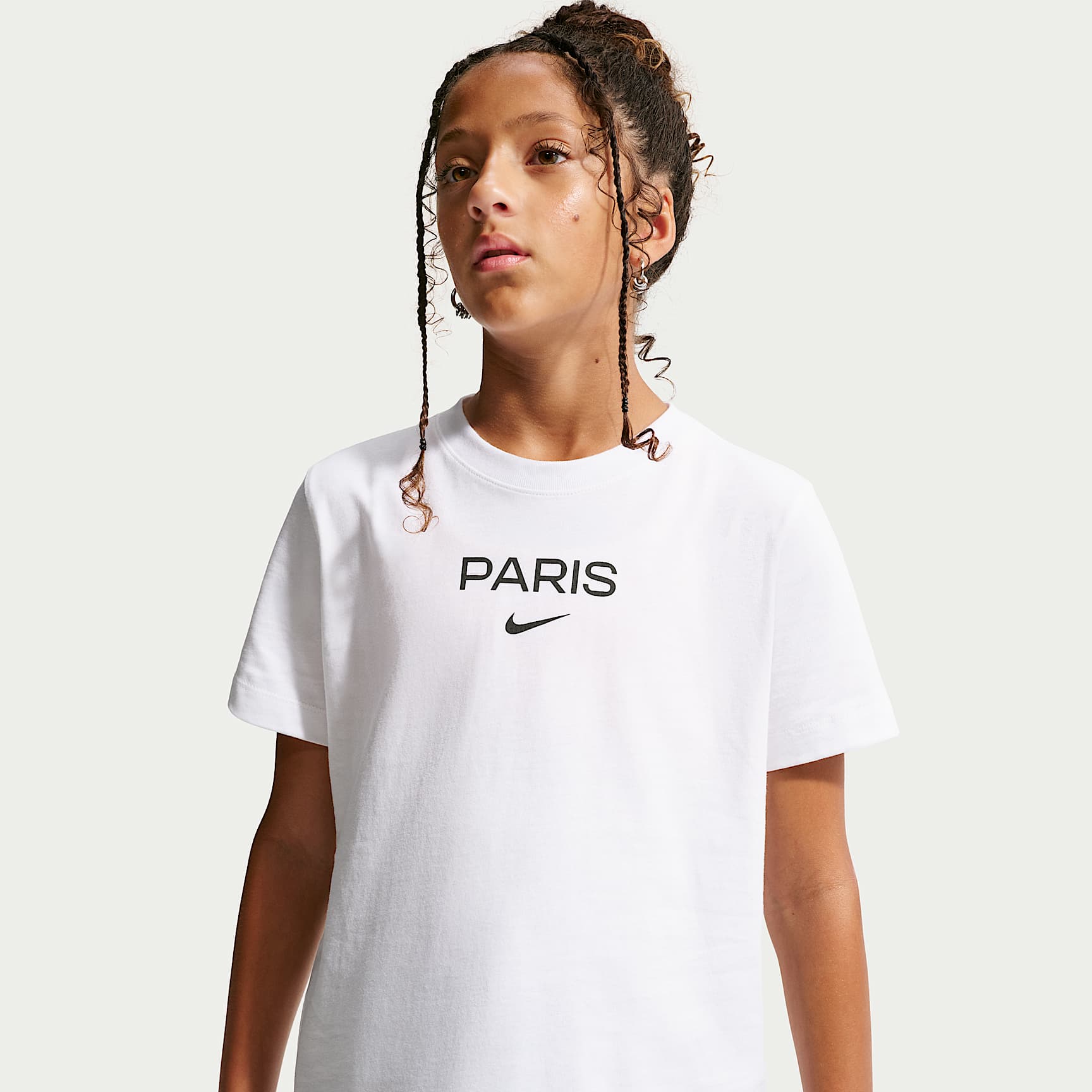 Paris Saint-Germain Older Kids' Nike Football T-shirt. Nike RO